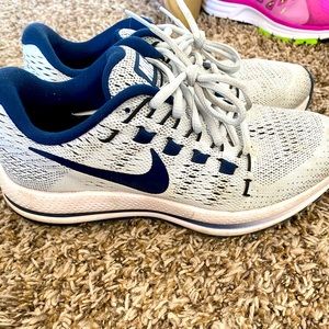 Nike zoom vomero like new!